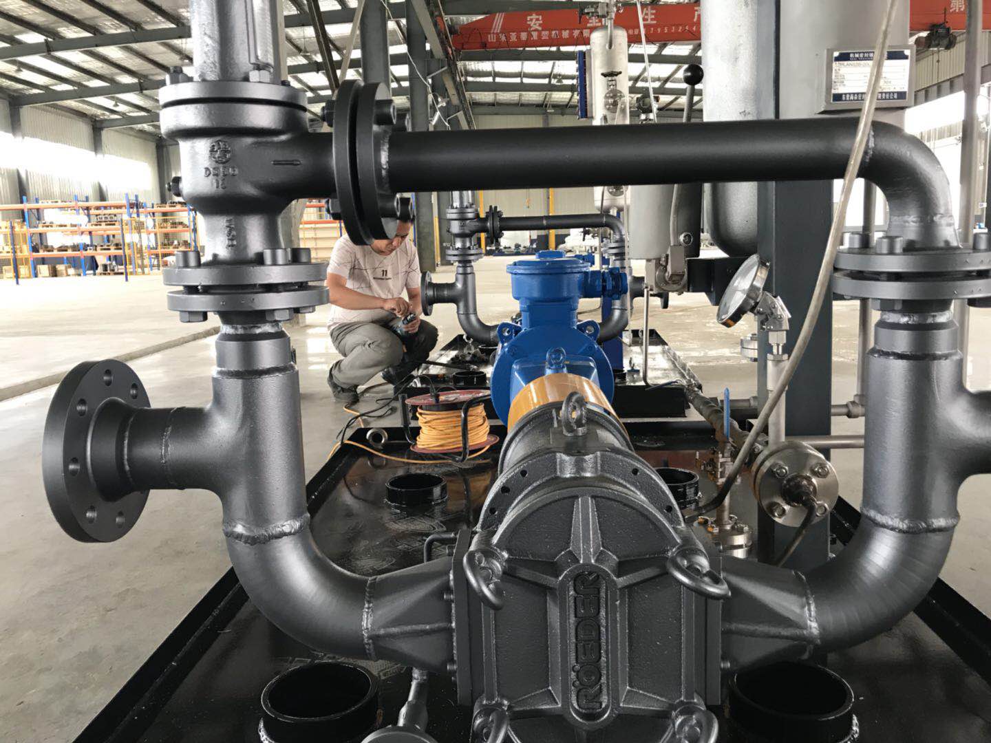 無(wú)堵塞轉(zhuǎn)子泵高效節(jié)能且耐磨損維護(hù)費(fèi)用低。